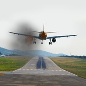 紧急迫降2：空中惊魂