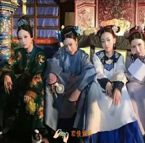 抖音延禧攻略魏璎珞等四个演员霸气坐姿图片_四个演员霸气坐姿原图分享