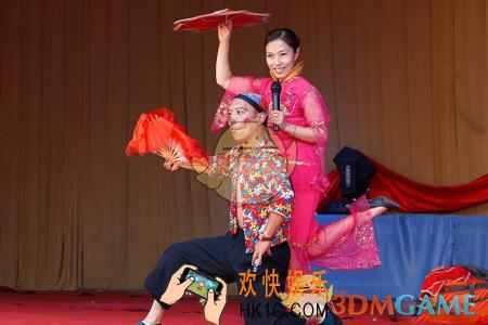 抖音一个小舞台两人唱起来是什么歌 一个小舞台两人唱起来歌名介绍