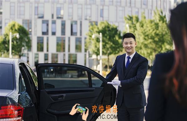 滴滴出行豪华车赚钱吗_ 滴滴豪华专车单子多吗